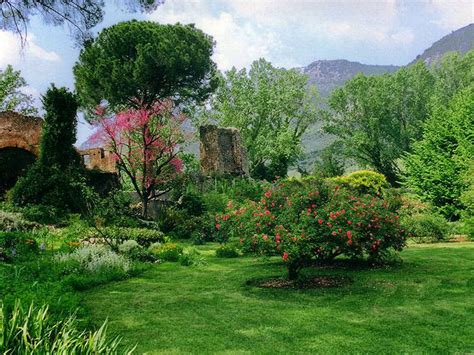 Garden of Ninfa, Italy | Inspired Tours