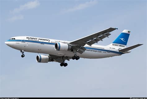 K Ame Kuwait Airways Airbus A B R Photo By Jorge Guerra Id