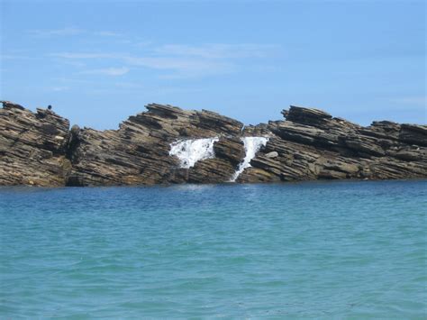 Brotando das Pedras Praia da Ferradurinha Búzios RJ Carlos Alberto