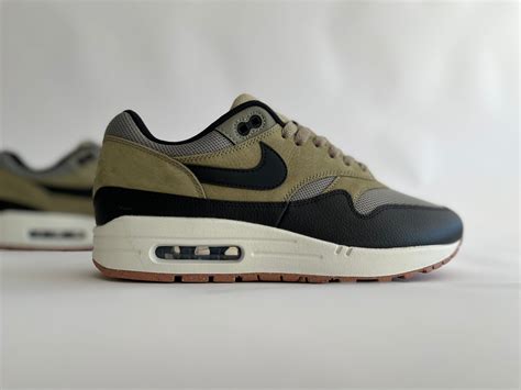 Nike Air Max Sc Dark Stucco Fb Slick Sneakers