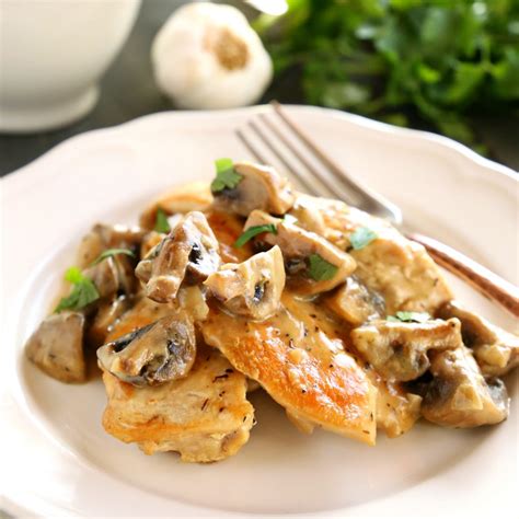 One Pan Chicken With White Wine Mushroom Sauce The Busy Baker