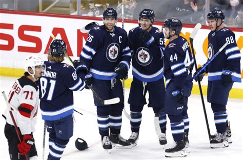 Winnipeg Jets Win Crazy Twelve Goal Game Vs Nj Devils