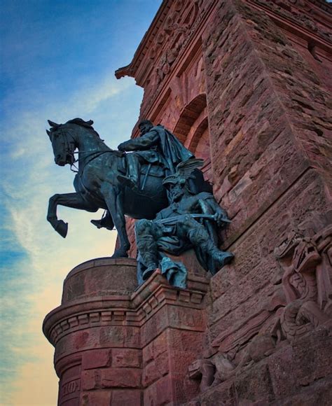 Premium Photo A bronze statue on the kyffhäuser monument in germany