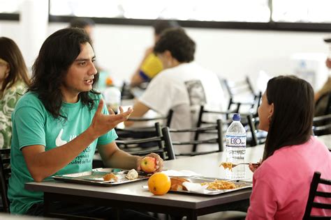 El Comedor Universitario de la UNLP reabrió sus puertas Fuerte Barragán