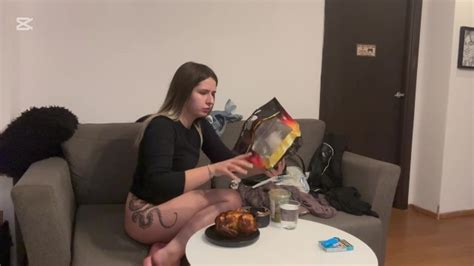 Eating A Whole Chicken And Farting With My Bare Ass Free Mobile Porn