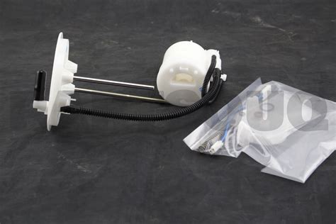 PE0113ZE0 Genuine Mazda BODY,FUEL FILTER PE01-13-ZE0 | eBay