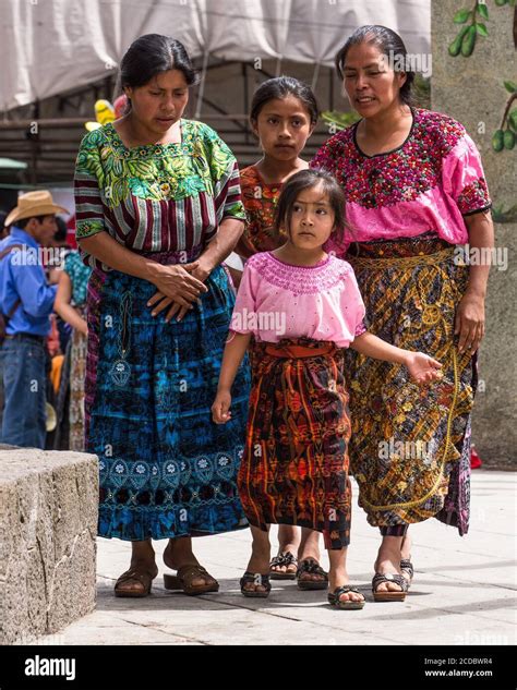 Guatemala Santiago Mayan Women In Traditional Dress Stock Photo Alamy