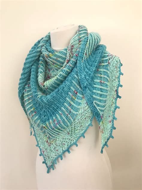 Ravelry Carillon Shawl Pattern By Leela Frankcombe