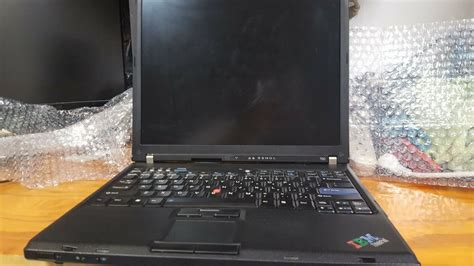 IBM ThinkPad T60 14.1" Notebook INTEL LAPTOP lenovo DVD