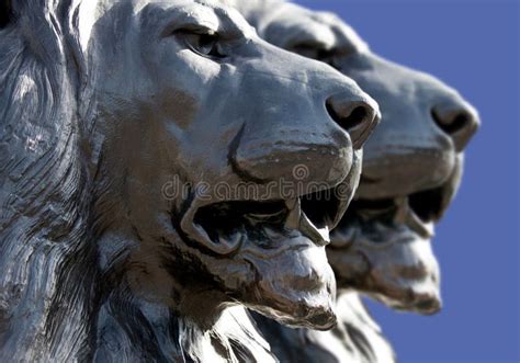 Lion statues in London editorial stock photo. Image of lions - 109106758