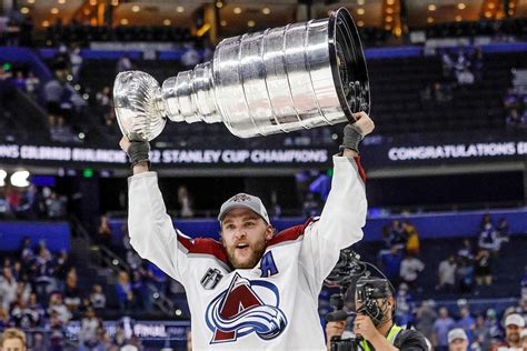 Mikko Rantanen tuo Stanley Cupin Nousiaisiin heinäkuun lopulla