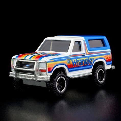 Коллекционная машинка Hot Wheels Wrangler Ford Bronco Хот Вилс Рэнглер й Форд Бронко
