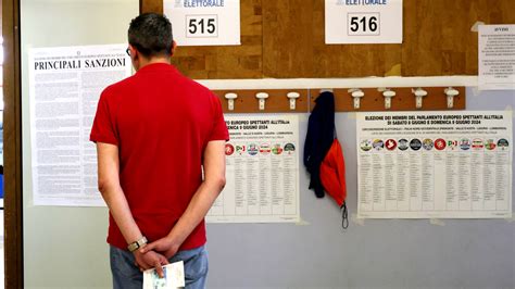 Bari Al Voto Per Il Ballottaggio Seggi Aperti Per Scegliere Il Nuovo