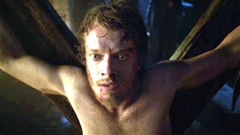 Game Of Thrones Alfie Allen Theon Greyjoy Season Interview Youtube