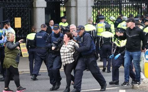 13 arrested after far-right protest outside Irish Parliament