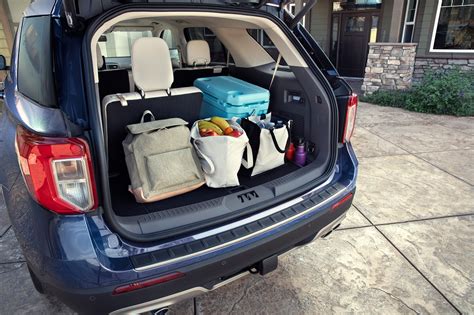 2024 Ford Explorer Cargo Space - Hayley Merline