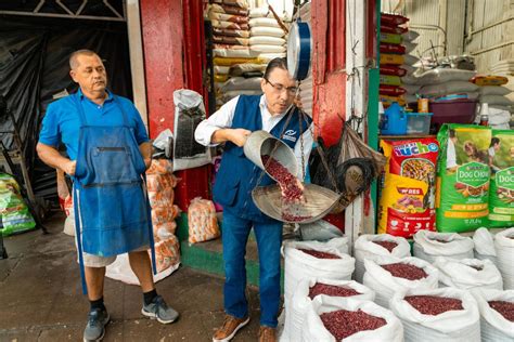 Defensoría insta a denunciar incrementos injustificados en los precios