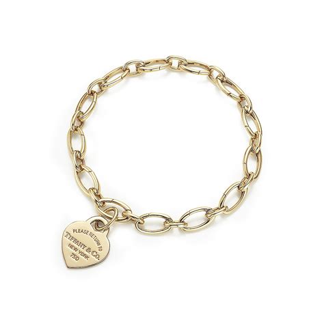 Return To Tiffany™ Heart Tag Charm In 18k Gold On A Link Clasp Bracelet