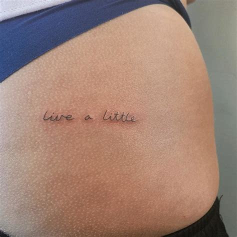 Tatuagem No Bumbum Inspira Es De Apaixonar On Inspirationde