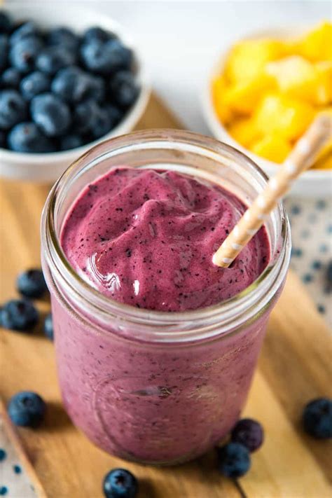 blueberry smoothie