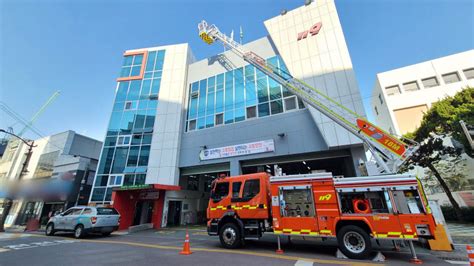 대구소방 높이 18m 사다리차 도입저층 화재진압·인명구조 골든타임 기대 영남일보 사람과 지역의 가치를 생각합니다