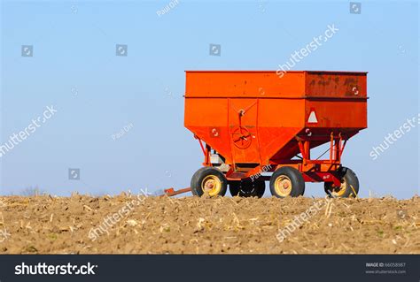 960 Old Grain Truck Images, Stock Photos & Vectors | Shutterstock