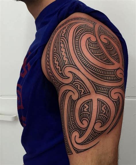 Oberarm Tattoo Ideen F R M Nner Maori Und Tribal Motive Oberarm