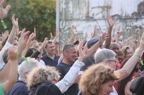 EN IMAGES Le Festival Nuits Suspendues Au Havre Des Artistes Des