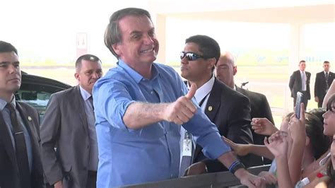 Bolsonaro Passa Por Avalia O M Dica Em Bras Lia Ap S Cirurgia