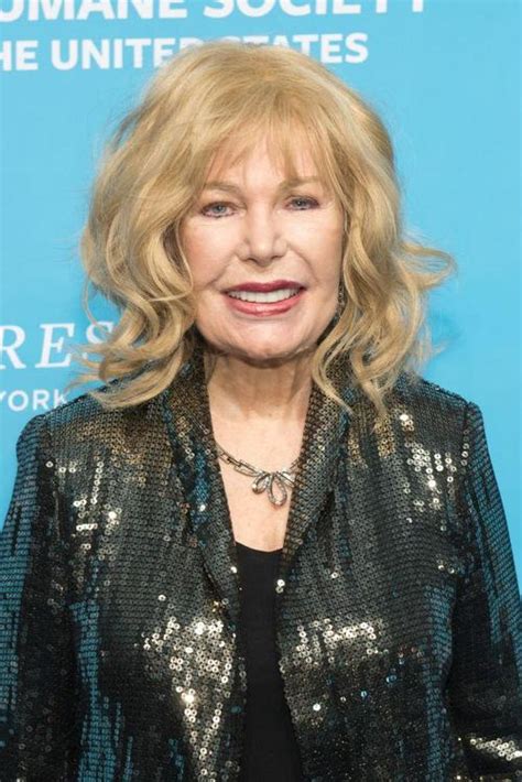 M A S H Star Loretta Swit Takes Fans Breath Away With Her Evolution From Hot Lips To