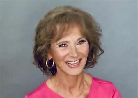 68 Year Old Woman Looks Like A Movie Star After Incredible Makeover