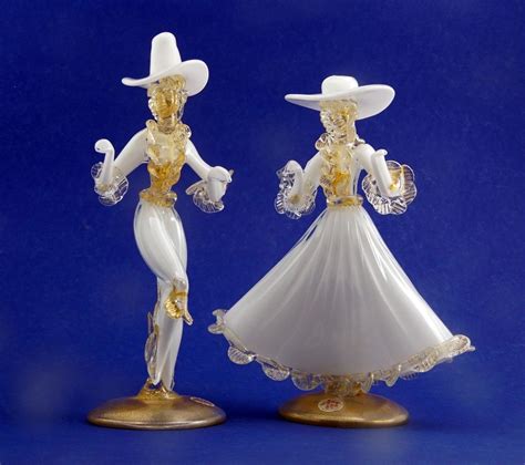 Fine Pair Of Murano Venetian Art Glass Figurines White And Gold W Labels 1860450464