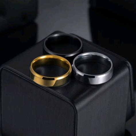 Jual CINCIN HITAM TITANIUM POLOS CINCIN TITANIUM PRIA DAN WANITA ANTI