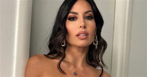 Sono Giorni Difficili Lutto Per Elisabetta Gregoraci Il Triste Annuncio