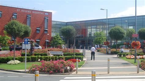 Burney Breast Unit St Helens Hospital Warrington And Halton