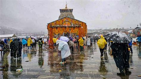 Kedarnath Yatra Stopped Due To Heavy Rainfall Rudraprayag District