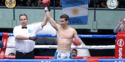 Kick Boxing un casildense ganó en Buenos Aires y se prepara para