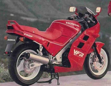 1989 Honda VFR750F RC24