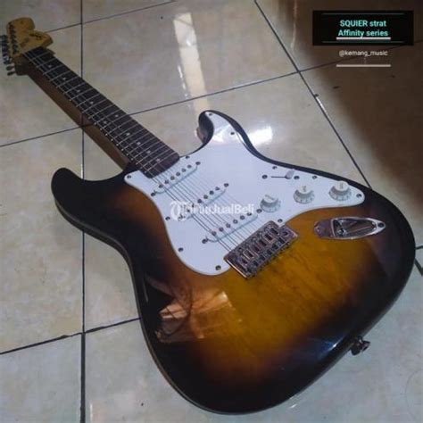 Gitar Squier Stratocaster Affinity Crafted In Indonesia 2013 Second Di