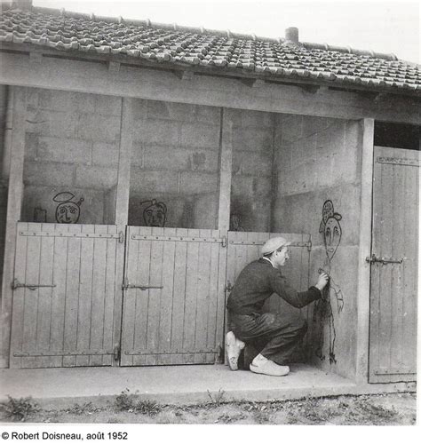 Latrines Doisneau Espace Gaston Chaissac Monuments Historiques