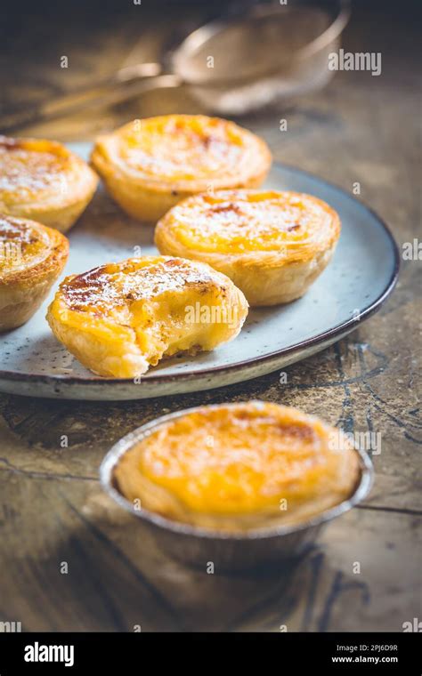 Torte Pasteis De Nata Hi Res Stock Photography And Images Alamy