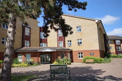 Osmund Court Billingshurst 1 Bed Apartment £130000