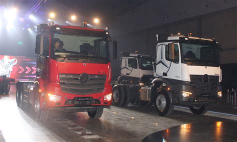 Truk Mercedes Benz Actros Dan Arocs Euro 5 Resmi Meluncur Pakai Mesin