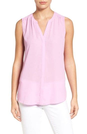 Nydj Print Pleat Back Sleeveless Split Neck Blouse In Pale Orchid