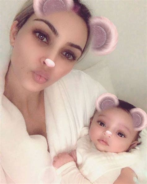 Kim Kardashian Shares First Photo of Chicago West | E! News Canada