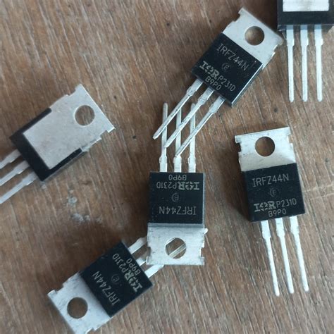 IRFZ44N Mosfet Fet IRFZ 44 N Z44N 44N IRF44 IRF44N IC TRANSISTOR