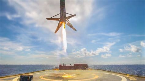 Spacex Falcon Stunning Images Give Razor Sharp View Of Droneship Landing