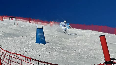 Alpe d Huez grand domaine Ski Du soleil un peu de neige fraîche et