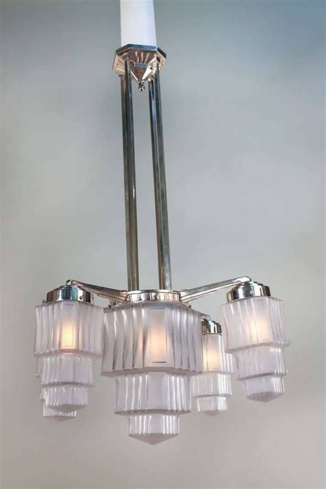 20 Photos Large Art Deco Chandelier