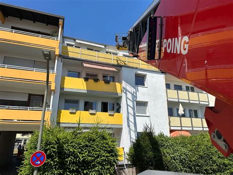 Brand Im Geb Ude Dachstuhl Freiwillige Feuerwehr Poing